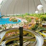 Het fantastische hotel in Duitsland met waterpark vol glijbanen en zwembaden
