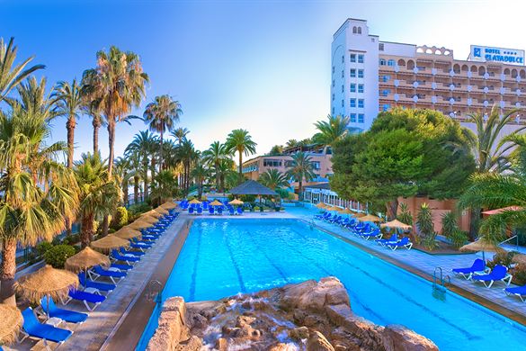 Hotel in Spanje met groot zwembad