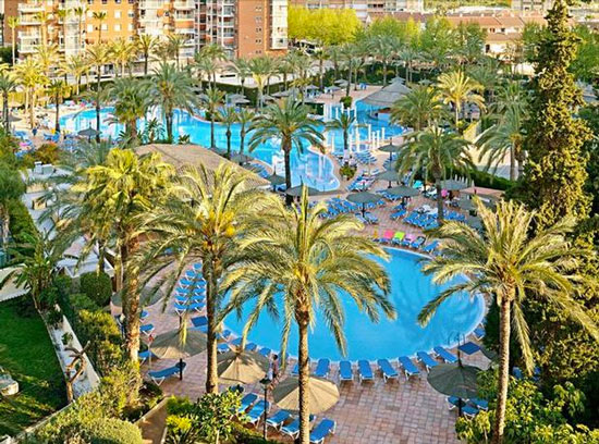 Hotel met zwembad aan de Costa Blanca