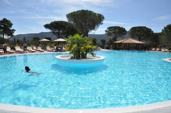 Mooie appartementen op Corsica met zwembad