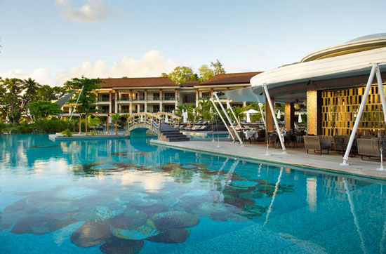 Hotel met het allergrootste zwembad van de Seychellen