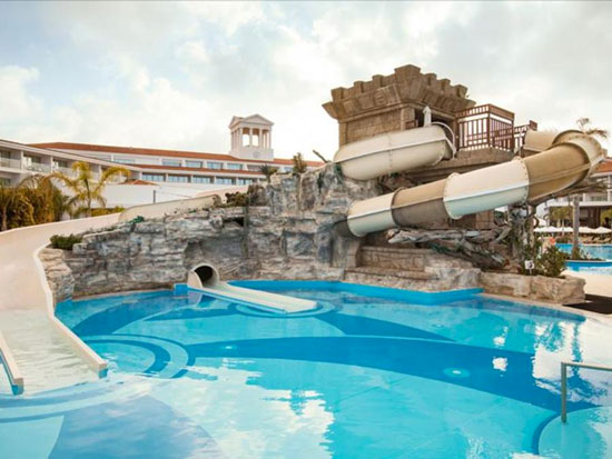 Hotel op Cyprus met groot zwembad