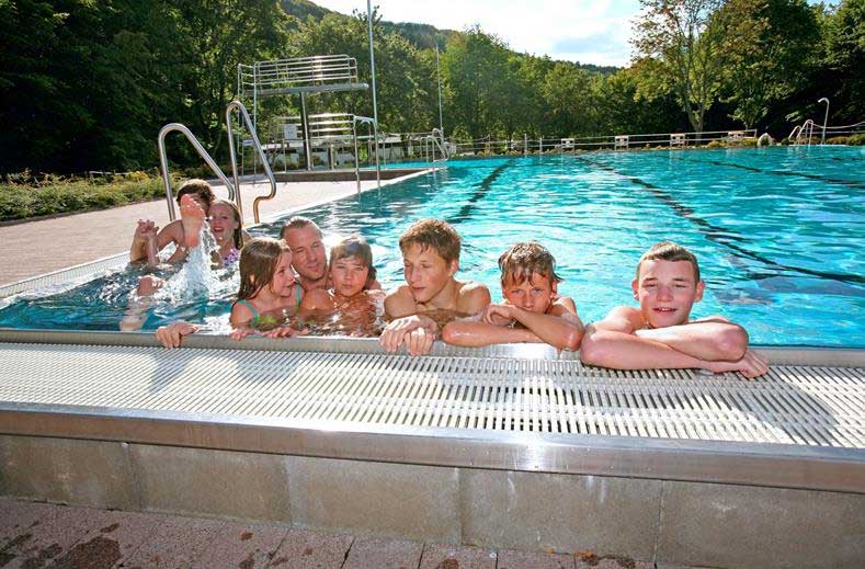 Hotel in de Duitse Eifel met buitenzwembad