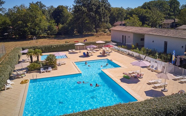 Vakantiepark Gironde met privé zwembad
