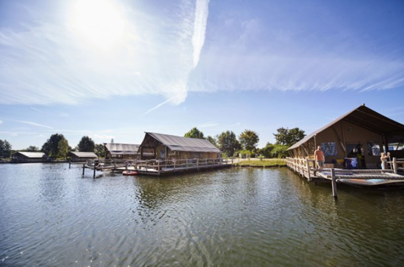 Camping-Brabant-met-zwembad-accommodaties