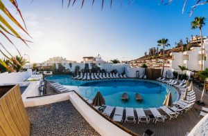 luxe-appartement-met-zwembad-Tenerife