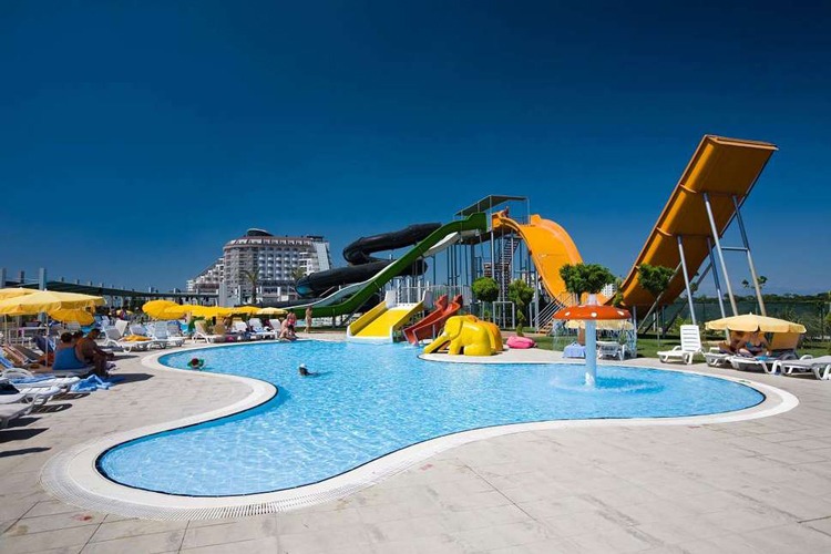 vakantie met zwembad Antalya