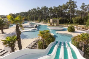 Vakantieparken-Frankrijk-met-zwembad-Soulac-plage
